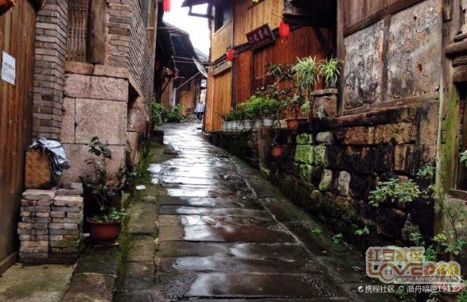 活埋生父、夺人妻子、逃过死牢抗过日,这个土匪不一般